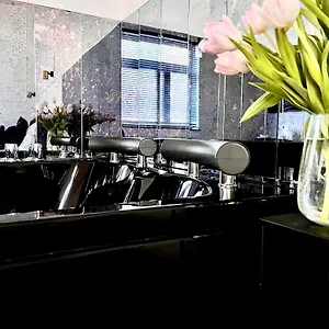  Apartament Old Town Jacuzzi - Wymeldowanie Do 13